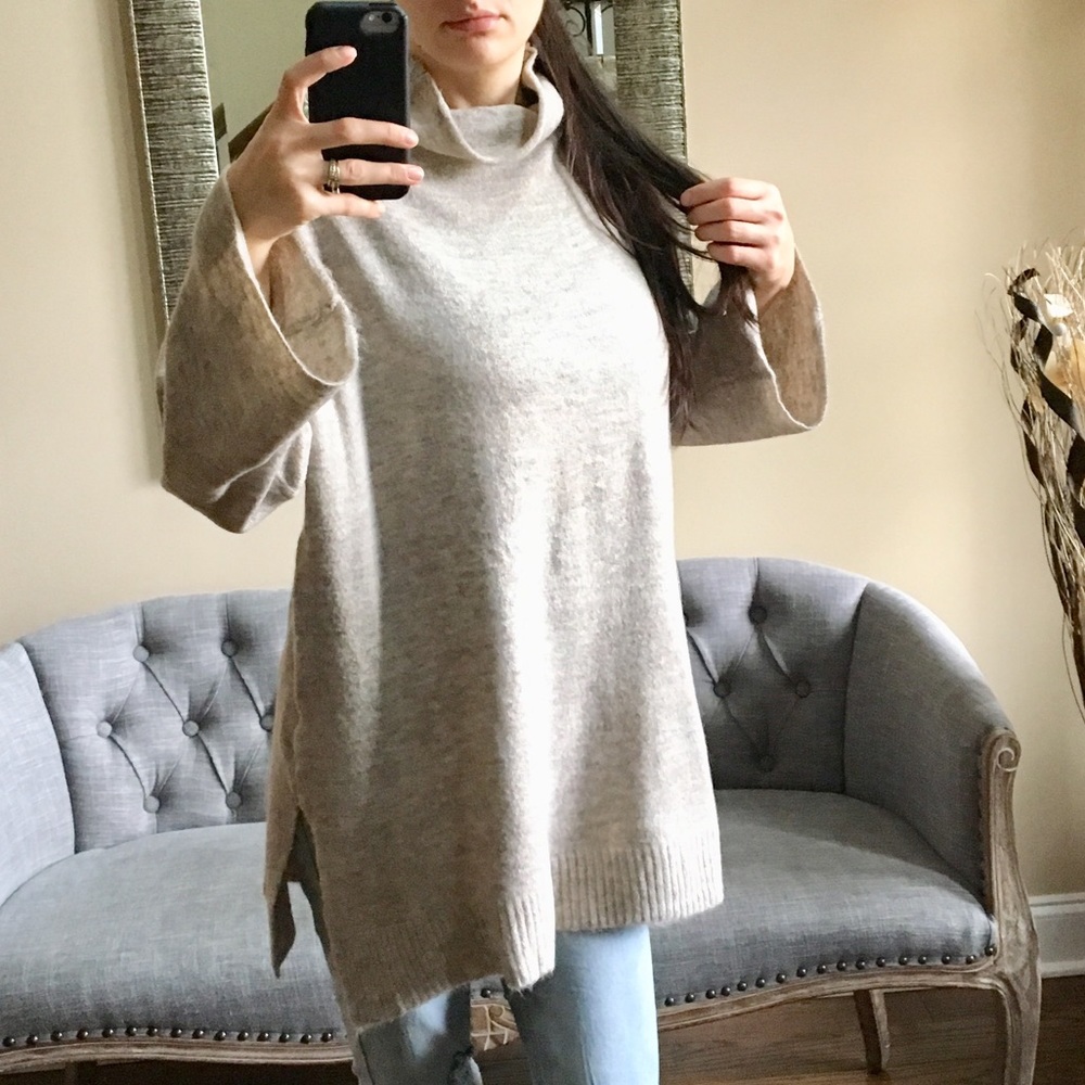 ✨Last ✨ Oversized Tunic/Sweater - Picture 4 of 8
